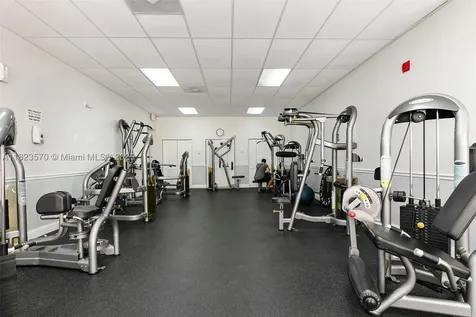2101 S Ocean Drive Hollywood FL 33019