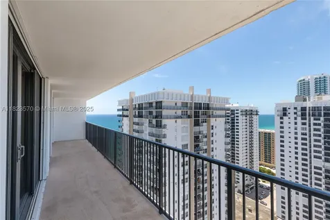 2101 S Ocean Drive Hollywood FL 33019