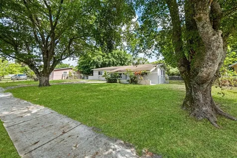 3841 NW 7th Court Lauderhill FL 33311