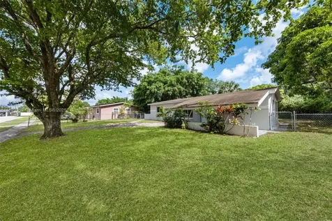 3841 NW 7th Court Lauderhill FL 33311