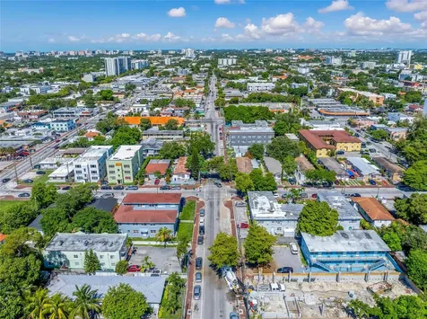 1580 SW 6th Street Miami FL 33135