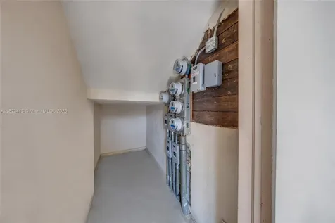 1580 SW 6th Street Miami FL 33135
