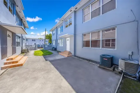 1580 SW 6th Street Miami FL 33135