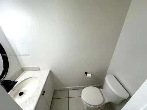 6881 W 16th Drive Hialeah FL 33014