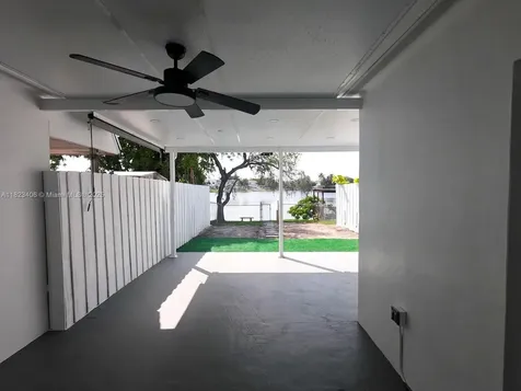 6881 W 16th Drive Hialeah FL 33014