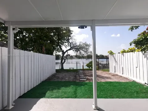 6881 W 16th Drive Hialeah FL 33014