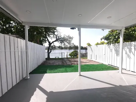 6881 W 16th Drive Hialeah FL 33014
