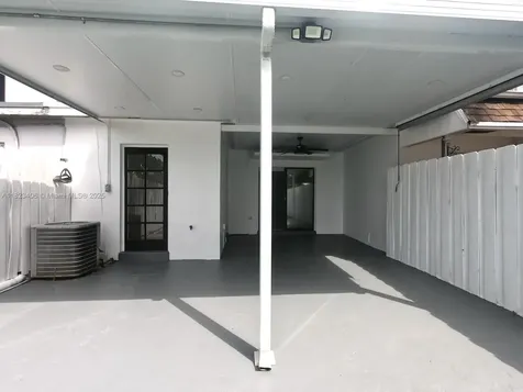 6881 W 16th Drive Hialeah FL 33014