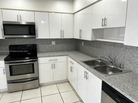 6881 W 16th Drive Hialeah FL 33014