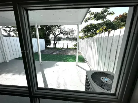 6881 W 16th Drive Hialeah FL 33014
