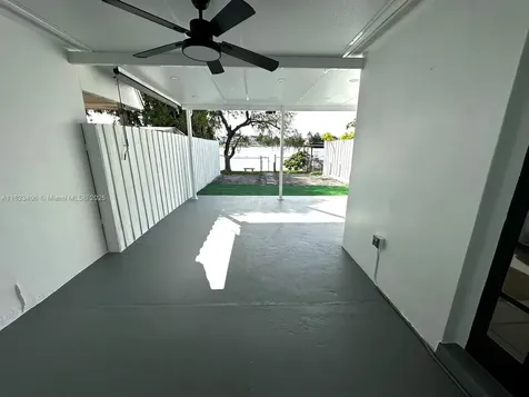 6881 W 16th Drive Hialeah FL 33014