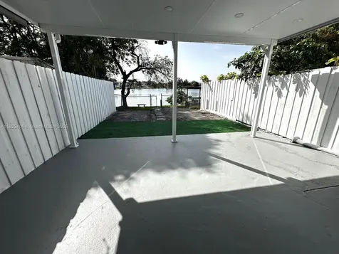 6881 W 16th Drive Hialeah FL 33014