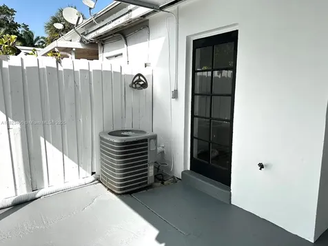 6881 W 16th Drive Hialeah FL 33014