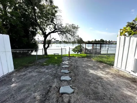 6881 W 16th Drive Hialeah FL 33014