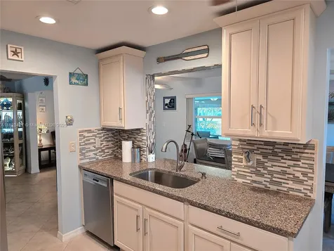 1711 SW 22nd Street Boynton Beach FL 33426