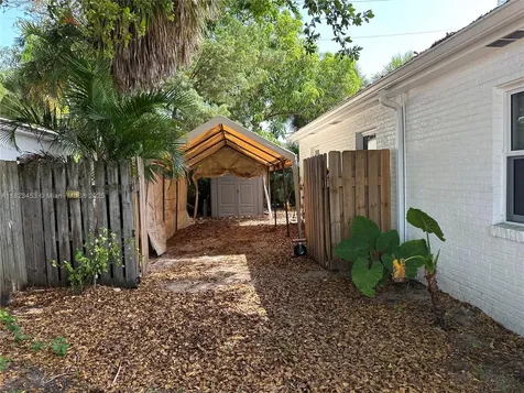 201 E 28th Street Riviera Beach FL 33404