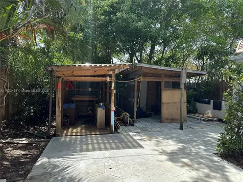 201 E 28th Street Riviera Beach FL 33404