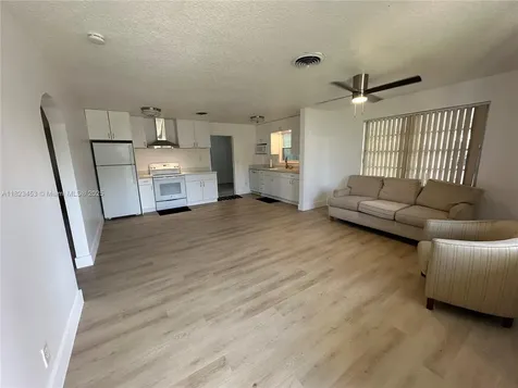 201 E 28th Street Riviera Beach FL 33404