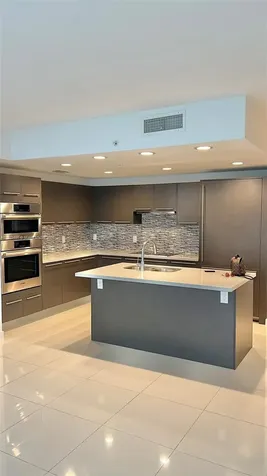 7661 NW 107th Avenue Doral FL 33178