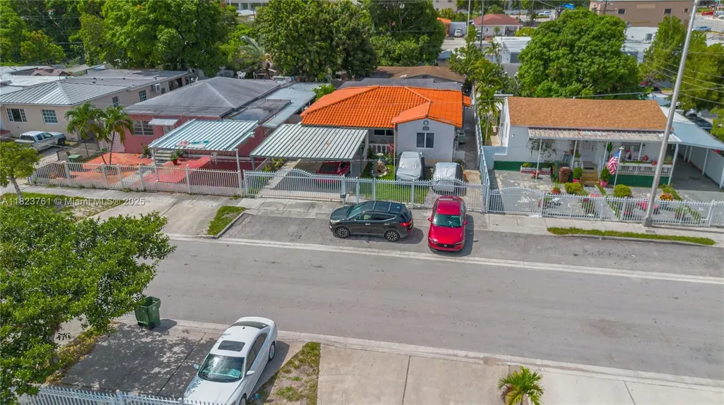 359 E 19th Street Hialeah FL 33010