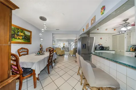 359 E 19th Street Hialeah FL 33010