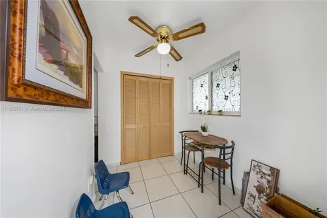 359 E 19th Street Hialeah FL 33010