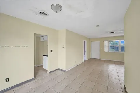 7504 Grant Street Hollywood FL 33024