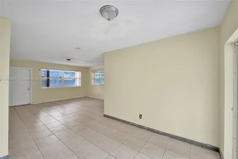 7504 Grant Street Hollywood FL 33024