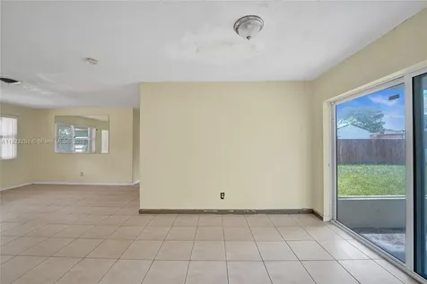 7504 Grant Street Hollywood FL 33024