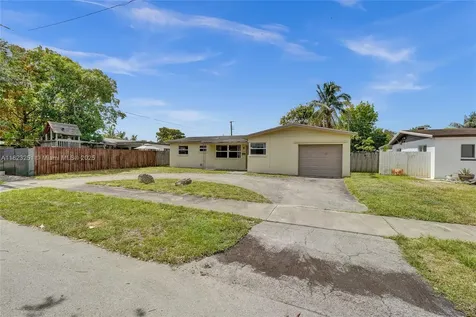 7504 Grant Street Hollywood FL 33024