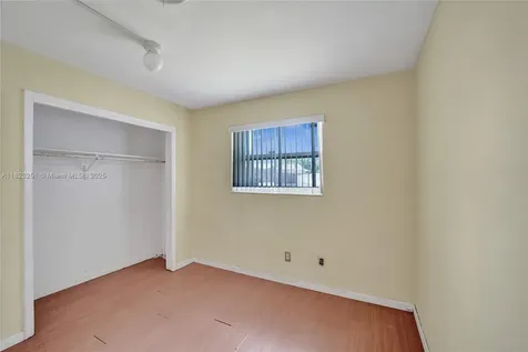 7504 Grant Street Hollywood FL 33024
