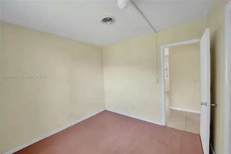 7504 Grant Street Hollywood FL 33024