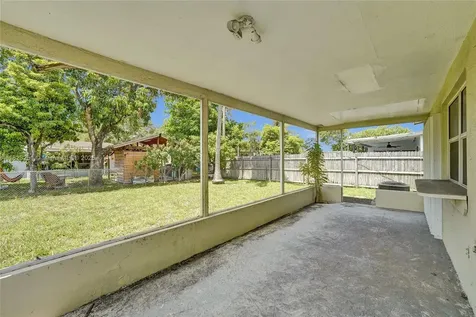 7504 Grant Street Hollywood FL 33024