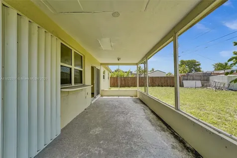 7504 Grant Street Hollywood FL 33024