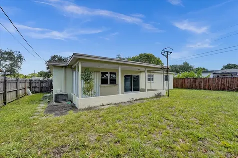 7504 Grant Street Hollywood FL 33024