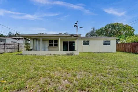 7504 Grant Street Hollywood FL 33024