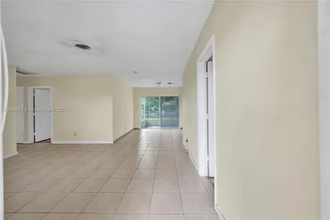 7504 Grant Street Hollywood FL 33024