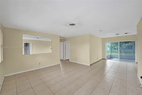 7504 Grant Street Hollywood FL 33024