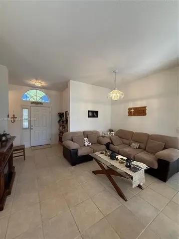 660 SE 23rd Lane Homestead FL 33033