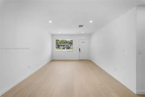 3410 NW 171st Terrace Miami Gardens FL 33056
