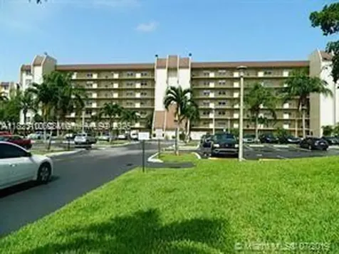 3100 W Rolling Hills Circle Davie FL 33328