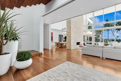 30 Palm Avenue Miami Beach FL 33139