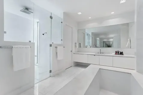 30 Palm Avenue Miami Beach FL 33139
