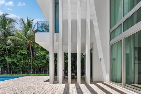 30 Palm Avenue Miami Beach FL 33139