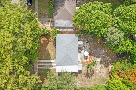 6120 NW 40th Street Virginia Gardens FL 33166