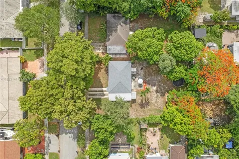 6120 NW 40th Street Virginia Gardens FL 33166