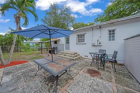 6120 NW 40th Street Virginia Gardens FL 33166