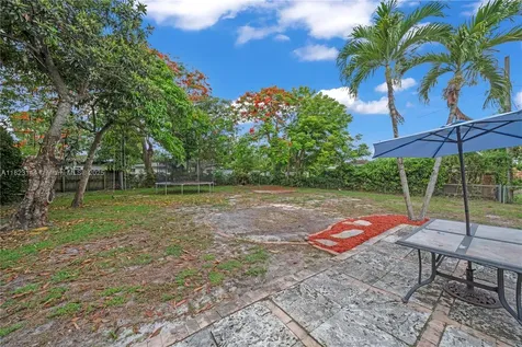 6120 NW 40th Street Virginia Gardens FL 33166