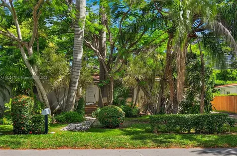 866 NE 72nd Street Miami FL 33138