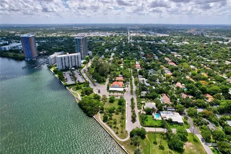 866 NE 72nd Street Miami FL 33138
